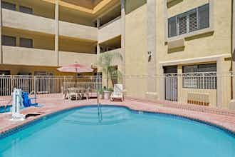 Hotel Days Inn by Wyndham West Covina photo 2