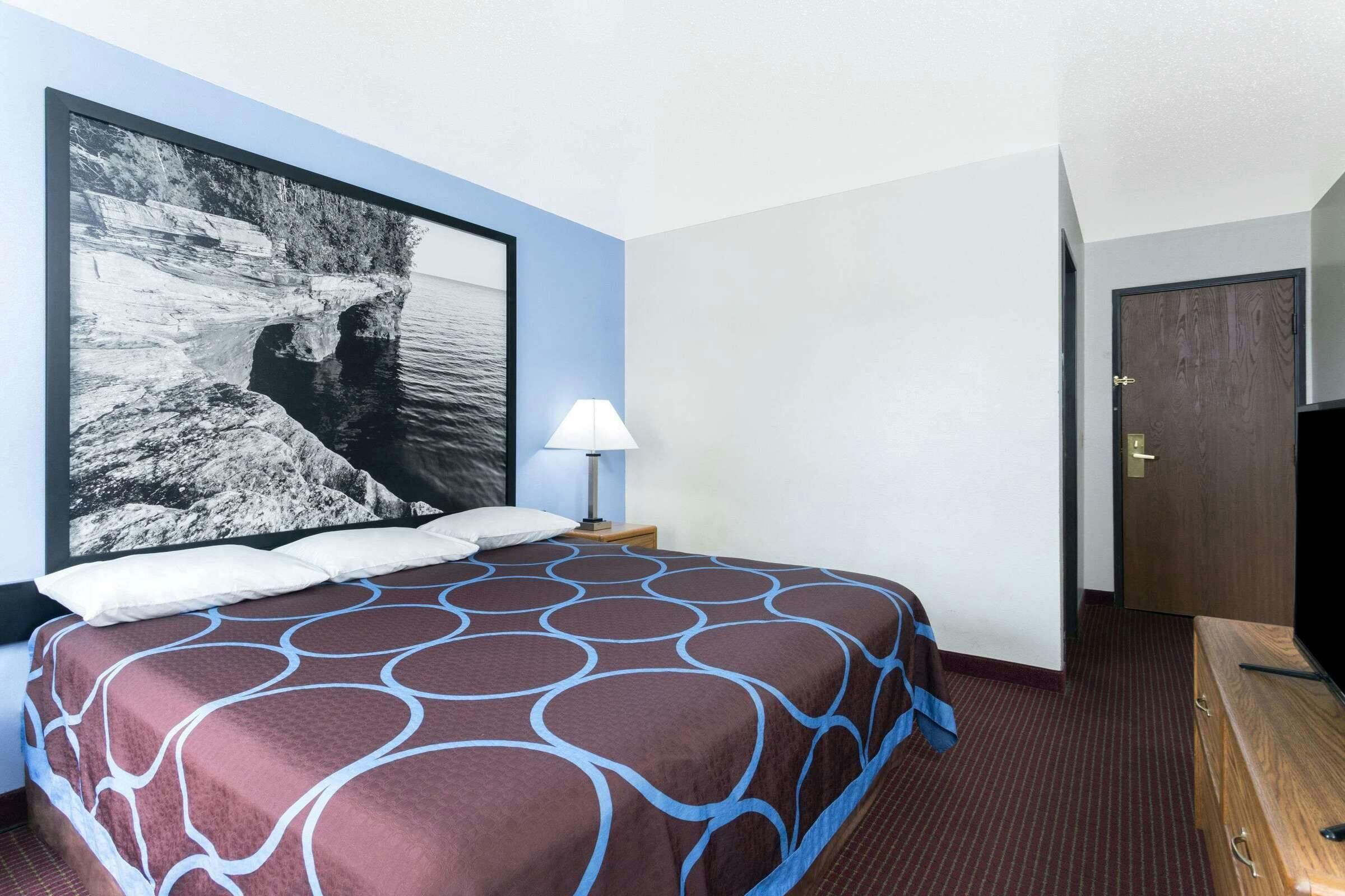 Hotel Super 8 by Wyndham Wisconsin Dells photo 3