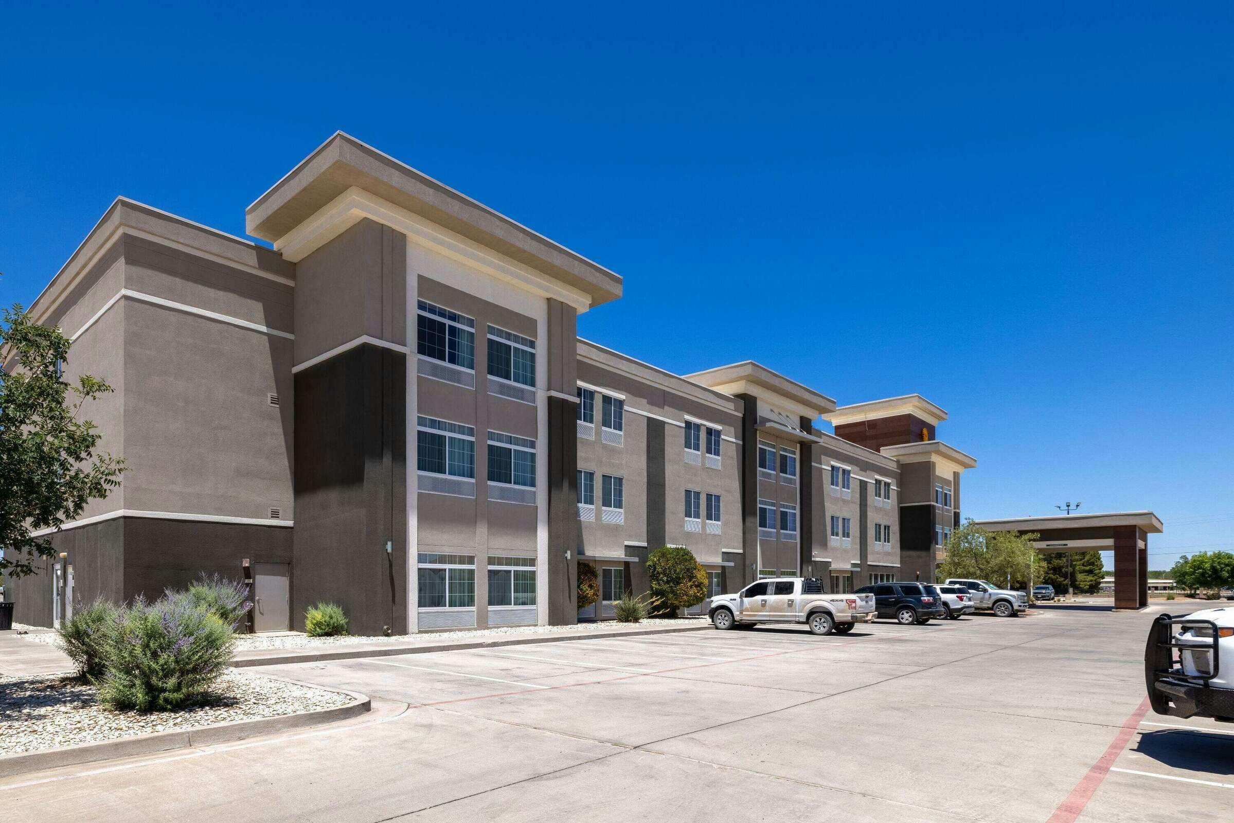Hotel La Quinta Inn & Suites by Wyndham Artesia photo 1