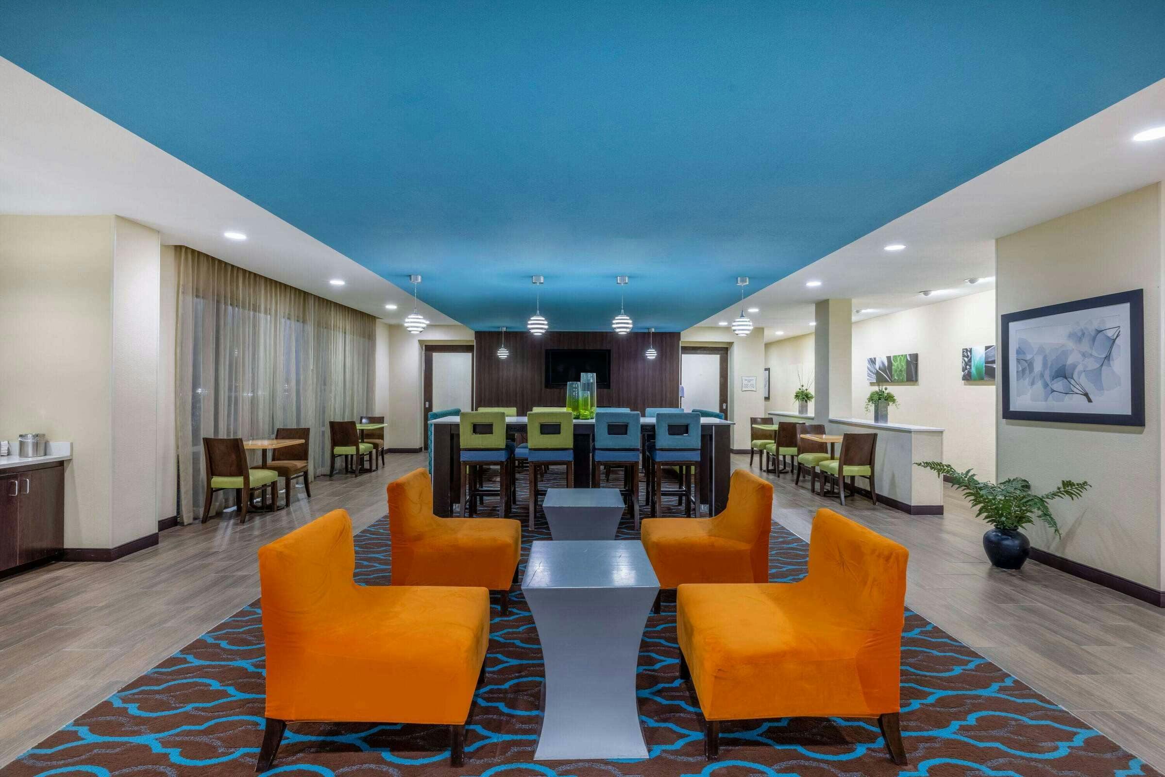 Hotel La Quinta Inn & Suites by Wyndham Artesia photo 4