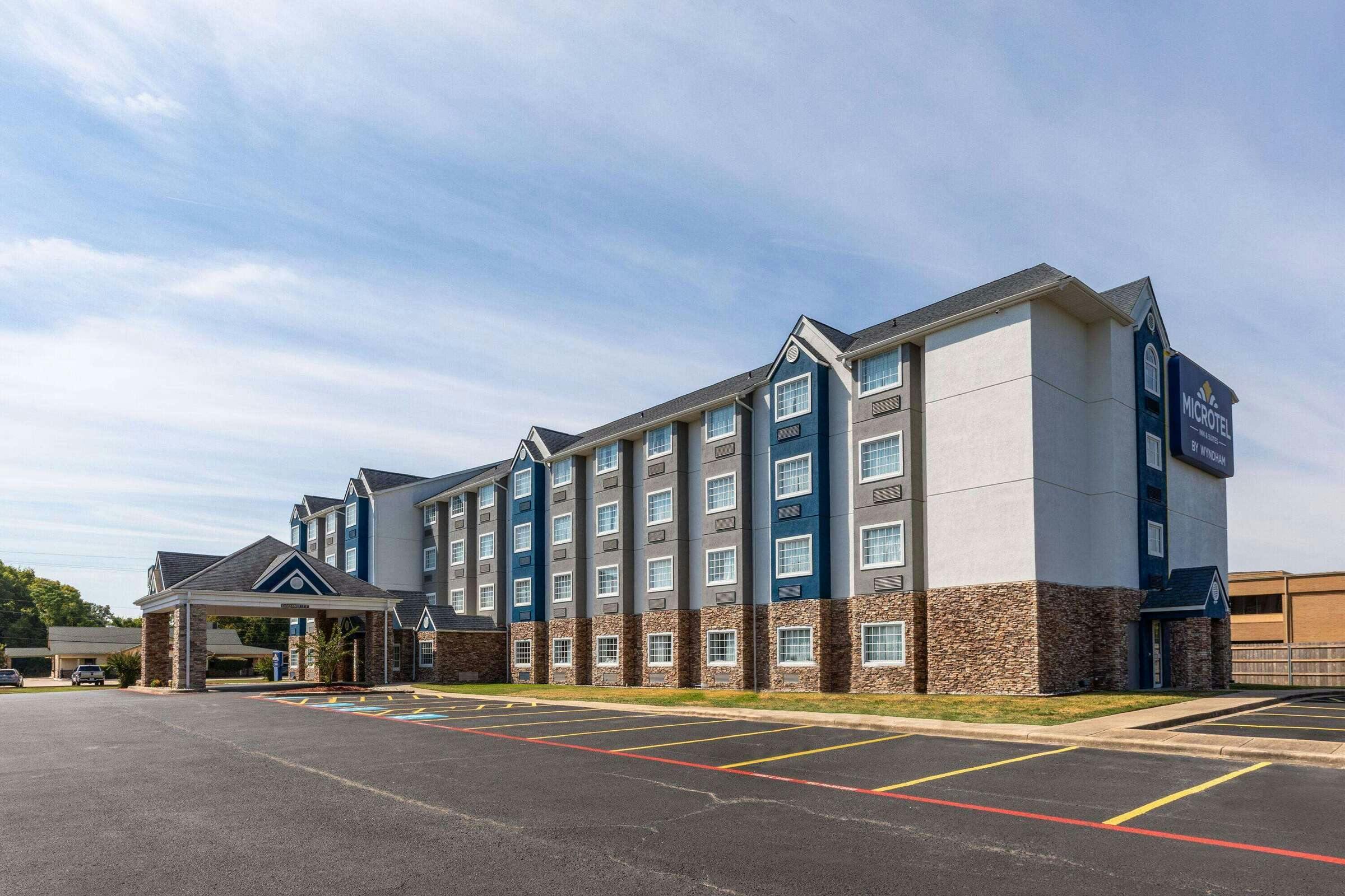 Hotel Microtel Inn & Suites by Wyndham Bossier City photo 4