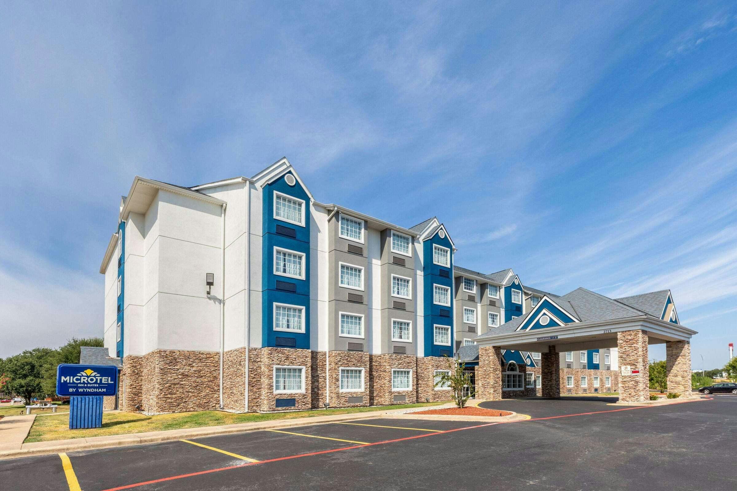 Hotel Microtel Inn & Suites by Wyndham Bossier City photo 5