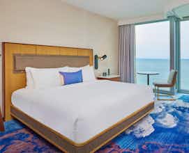 Hotel Sable at Navy Pier Chicago, Curio Collection by Hilton photo 3