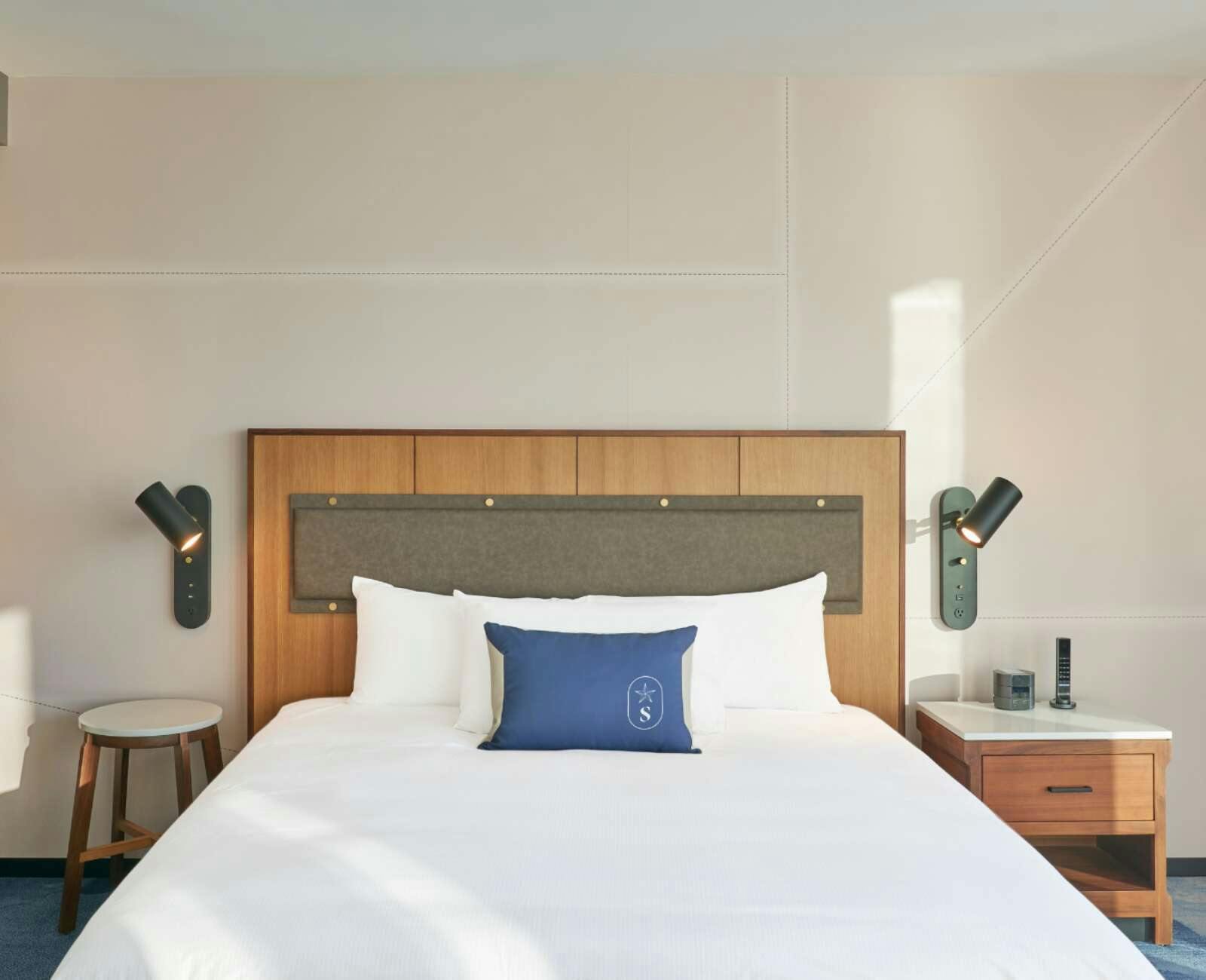 Hotel Sable at Navy Pier Chicago, Curio Collection by Hilton photo 4