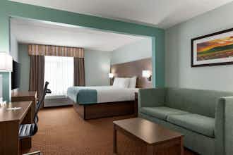 Hotel Wingate by Wyndham Louisville East photo 3