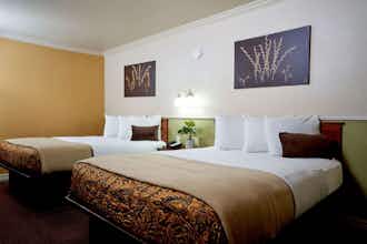 Hotel Family Garden Inn & Suites photo 2