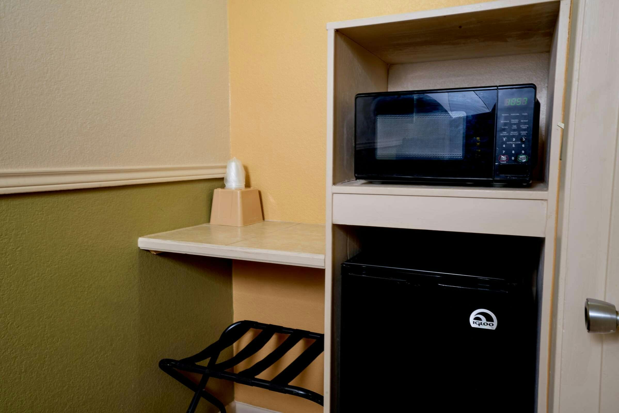 Hotel Family Garden Inn & Suites photo 4