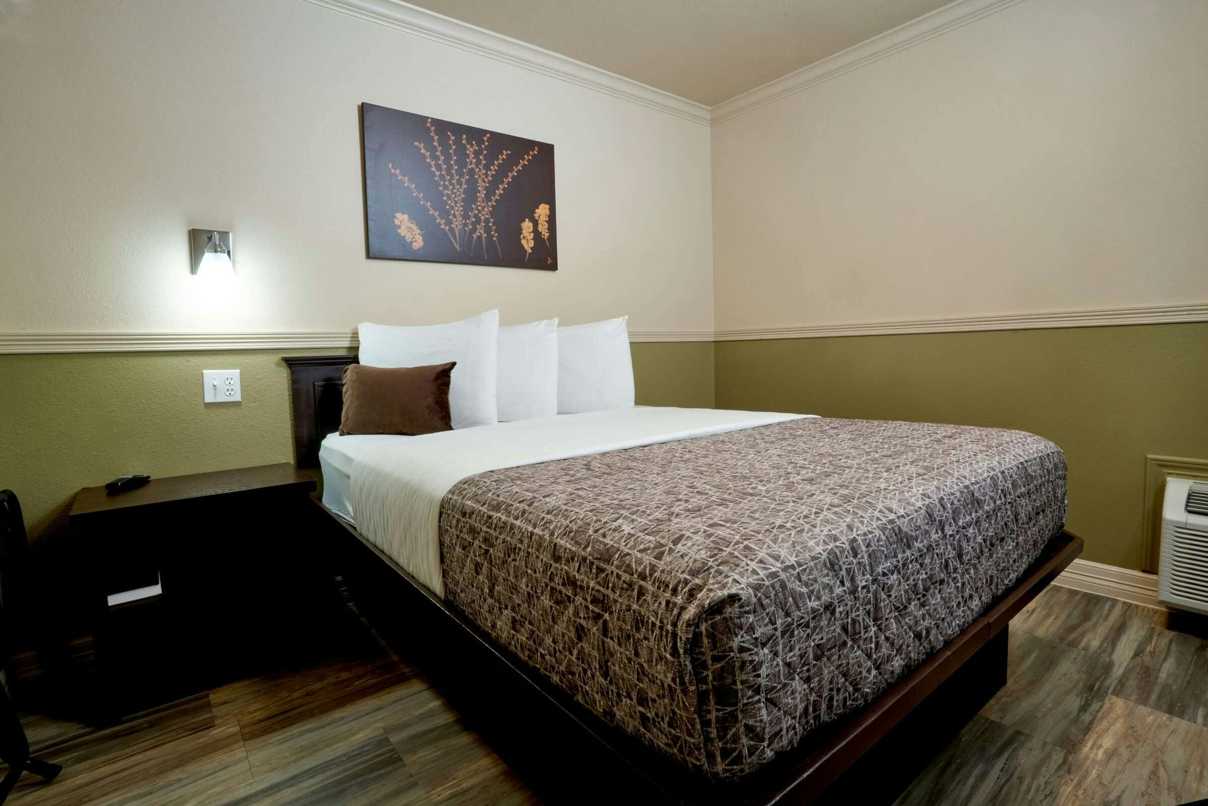 Hotel Family Garden Inn & Suites photo 5