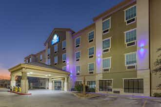 Hotel Days Inn San Antonio Frost Bnk photo 1