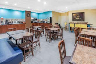 Hotel Days Inn San Antonio Frost Bnk photo 5