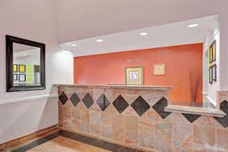 Hotel Super 8 Galveston TX photo 2