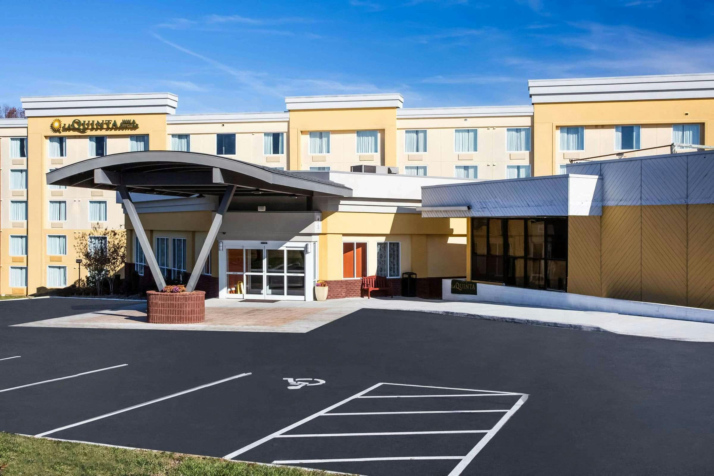 Hotel La Quinta Inn Ste Lynchburg photo 3