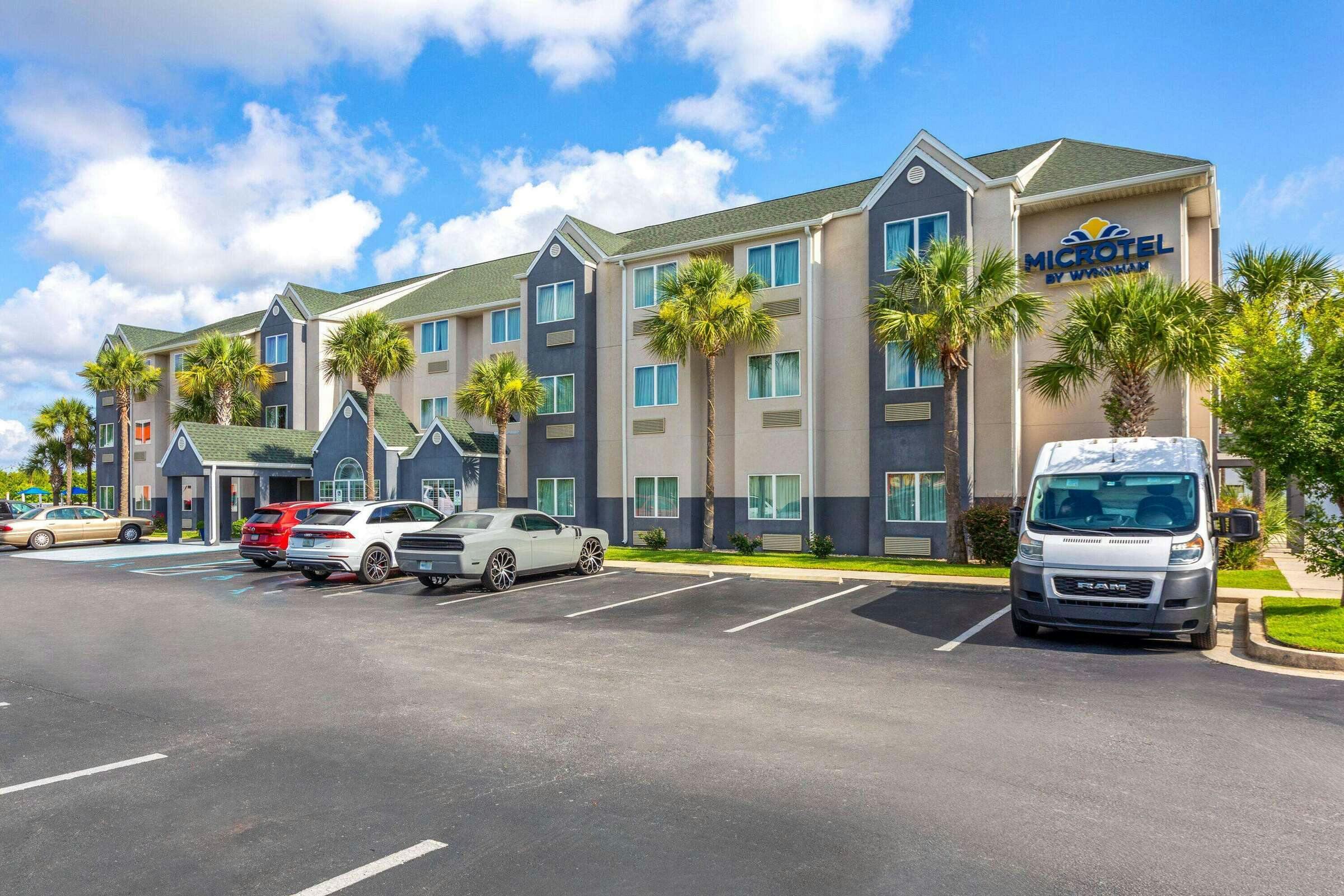 Hotel Microtel Inn & Suites by Wyndham Panama City photo 1