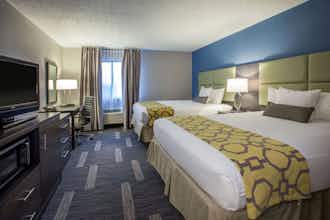 Hotel Baymont I S Traverse City photo 2