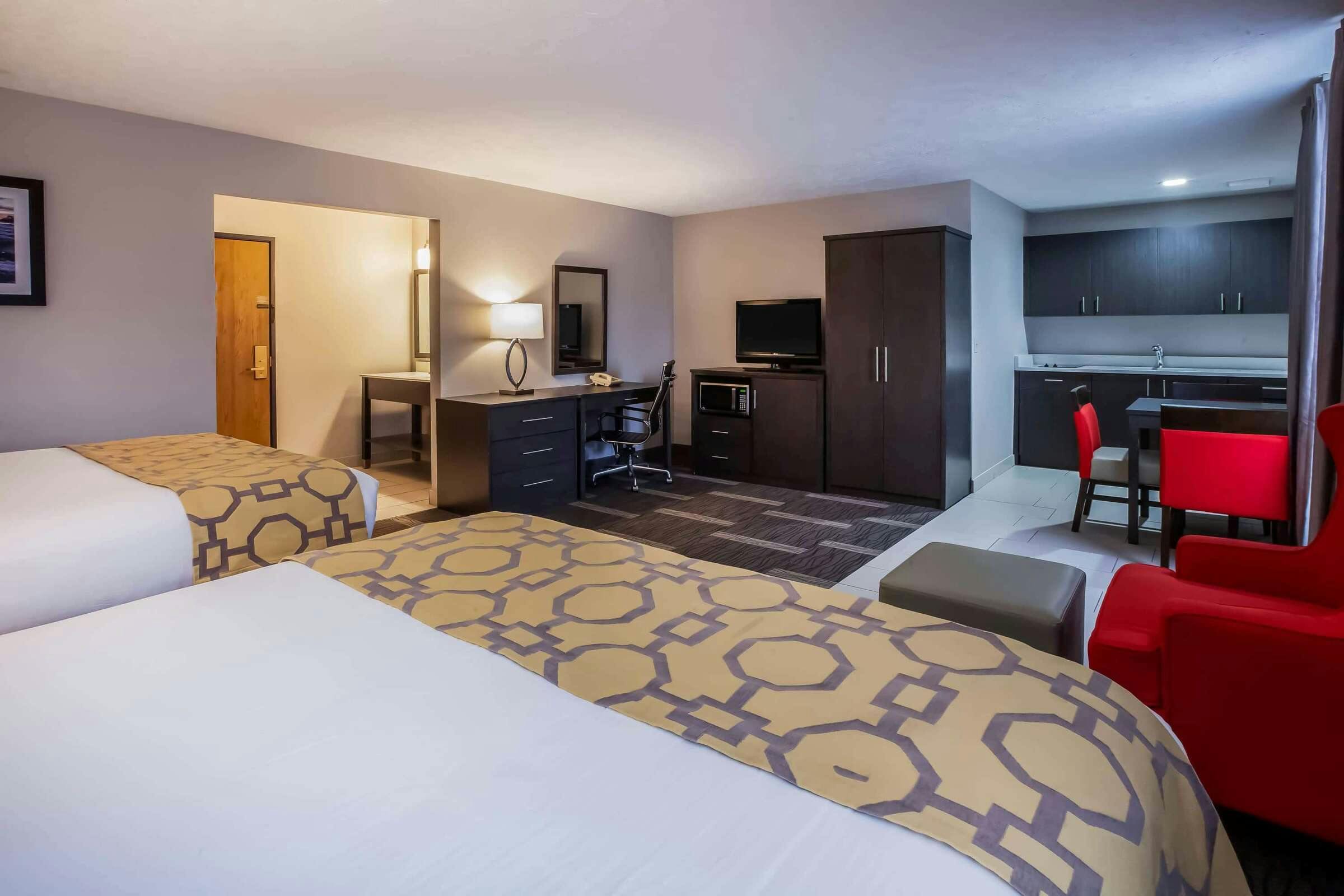 Hotel Baymont I S Traverse City photo 3