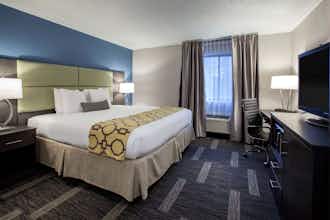 Hotel Baymont I S Traverse City photo 4
