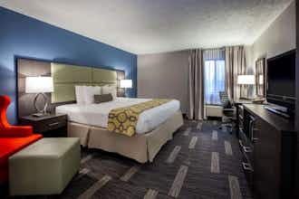 Hotel Baymont I S Traverse City photo 5
