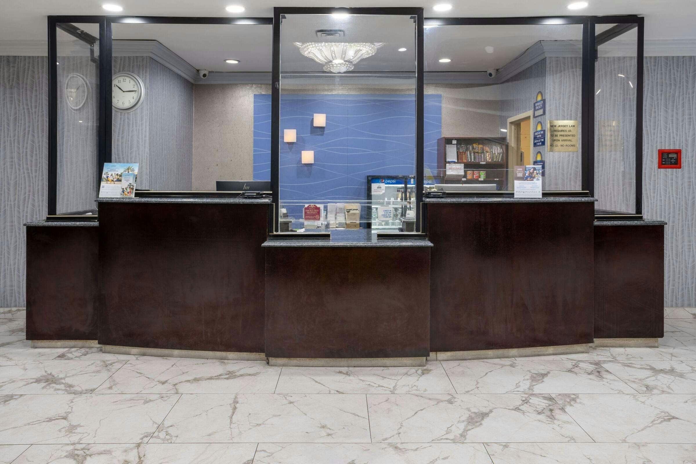 Hotel Days Hotel by Wyndham North Bergen /NYC Area photo 5