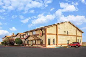 Hotel Super 8 Pendleton photo 1