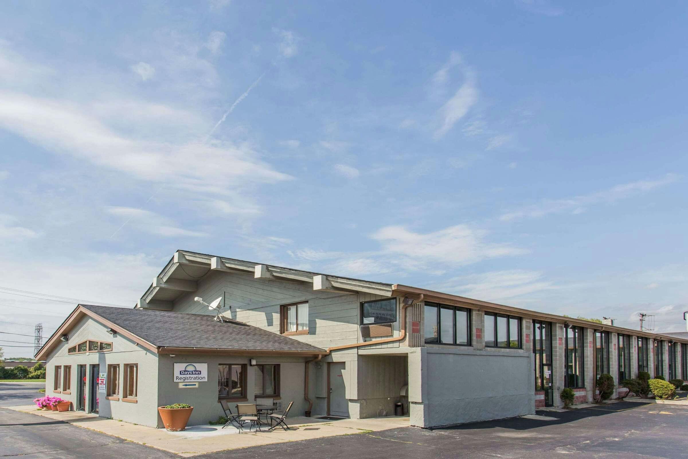 Hotel Days Inn West Allis photo 1