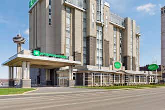 Hotel Wyndham Garden Niagara Falls Fallsview photo 1