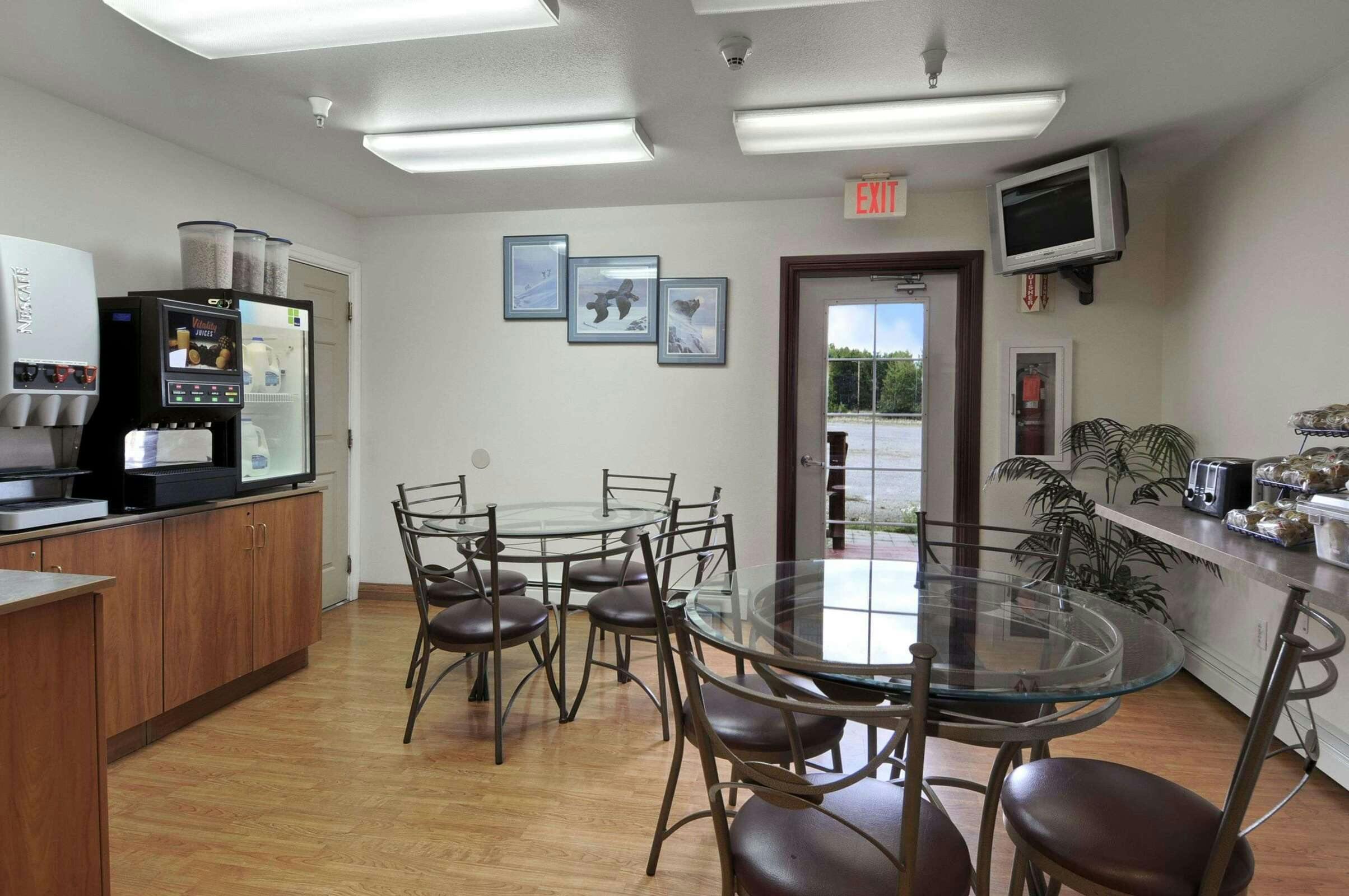 Hotel Microtel Inn & Suites by Wyndham Eagle River/Anchorage Are photo 5