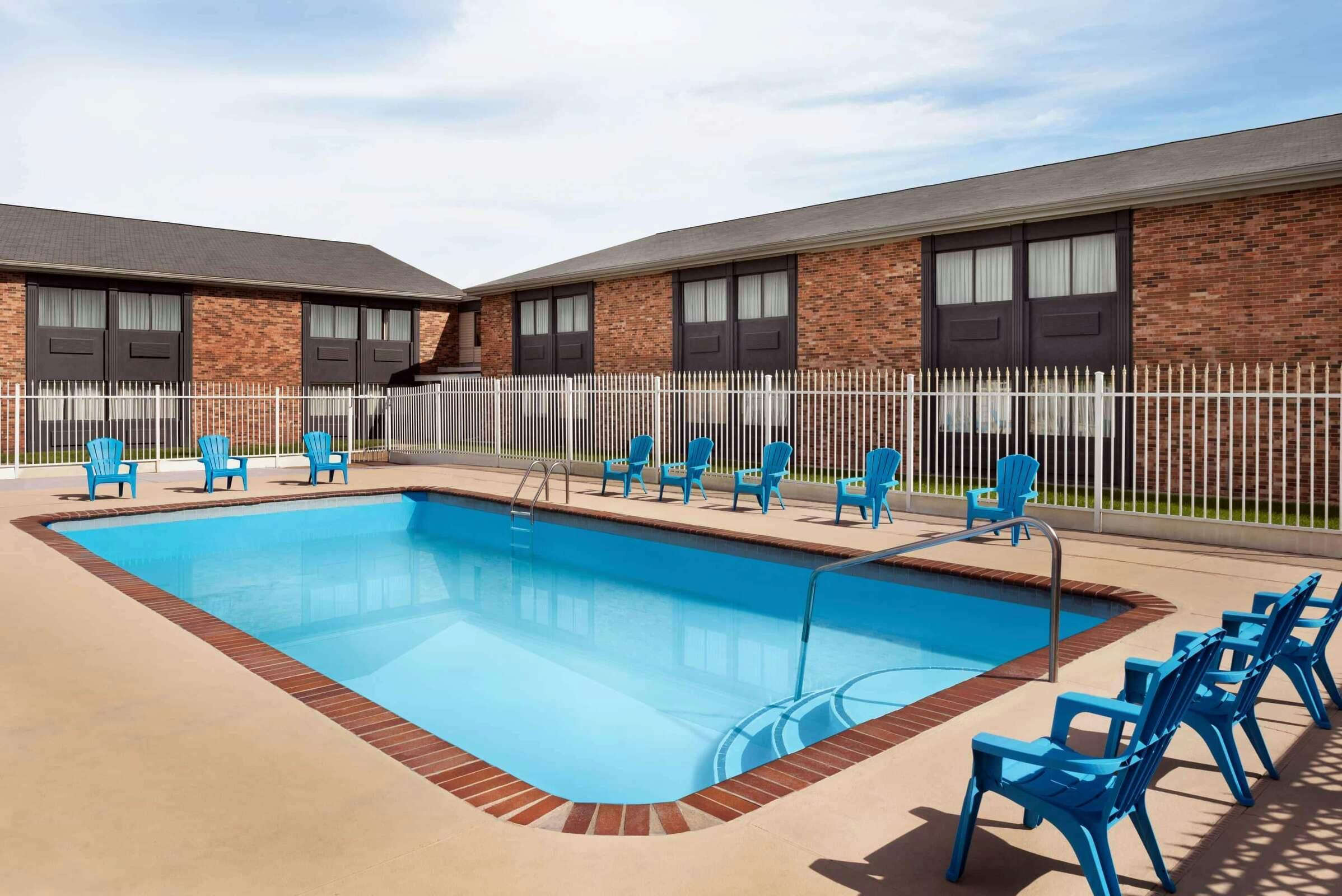 Hotel Super 8 Des Moines photo 4