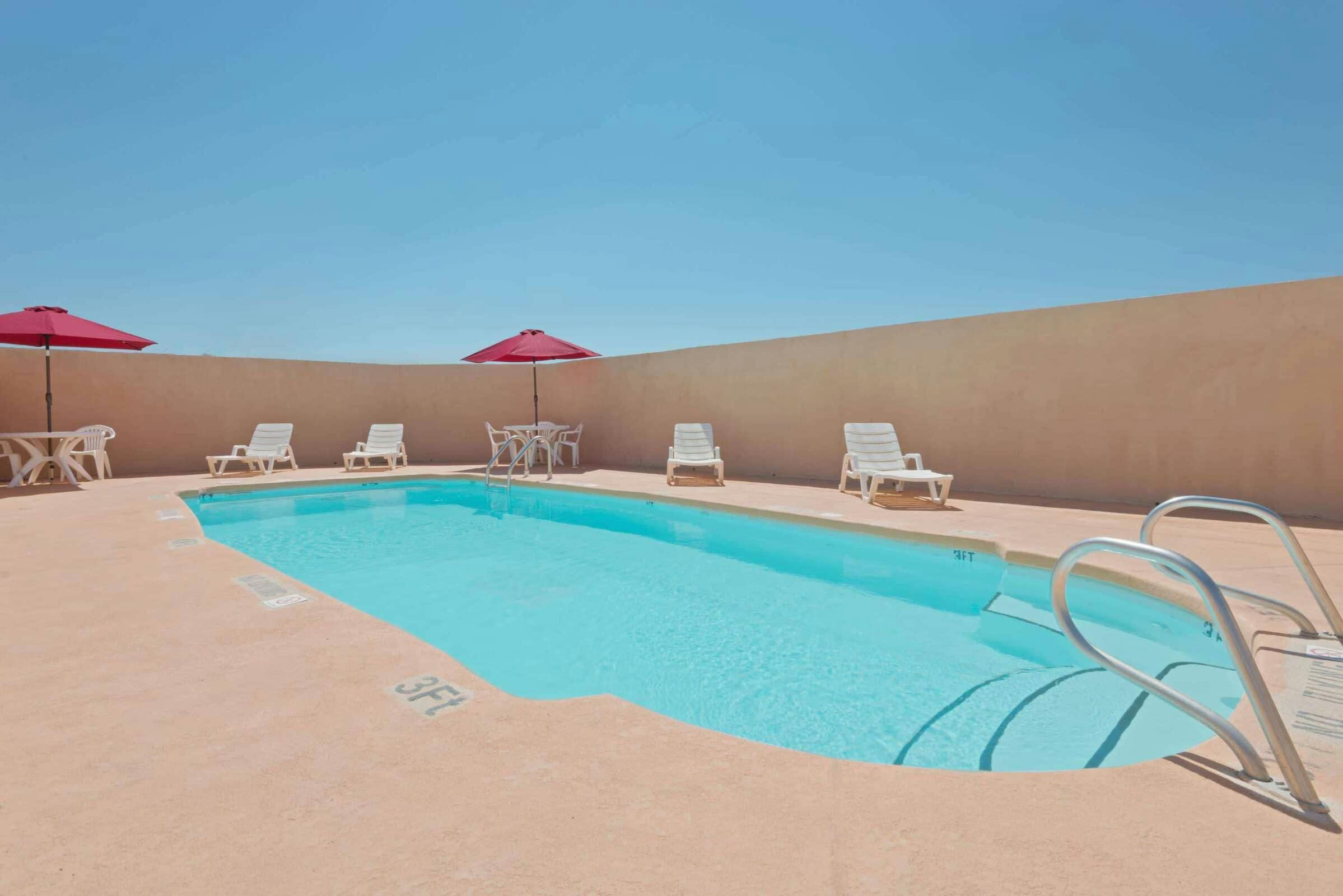 Hotel Super 8 by Wyndham Las Cruces/White Sands Area photo 1