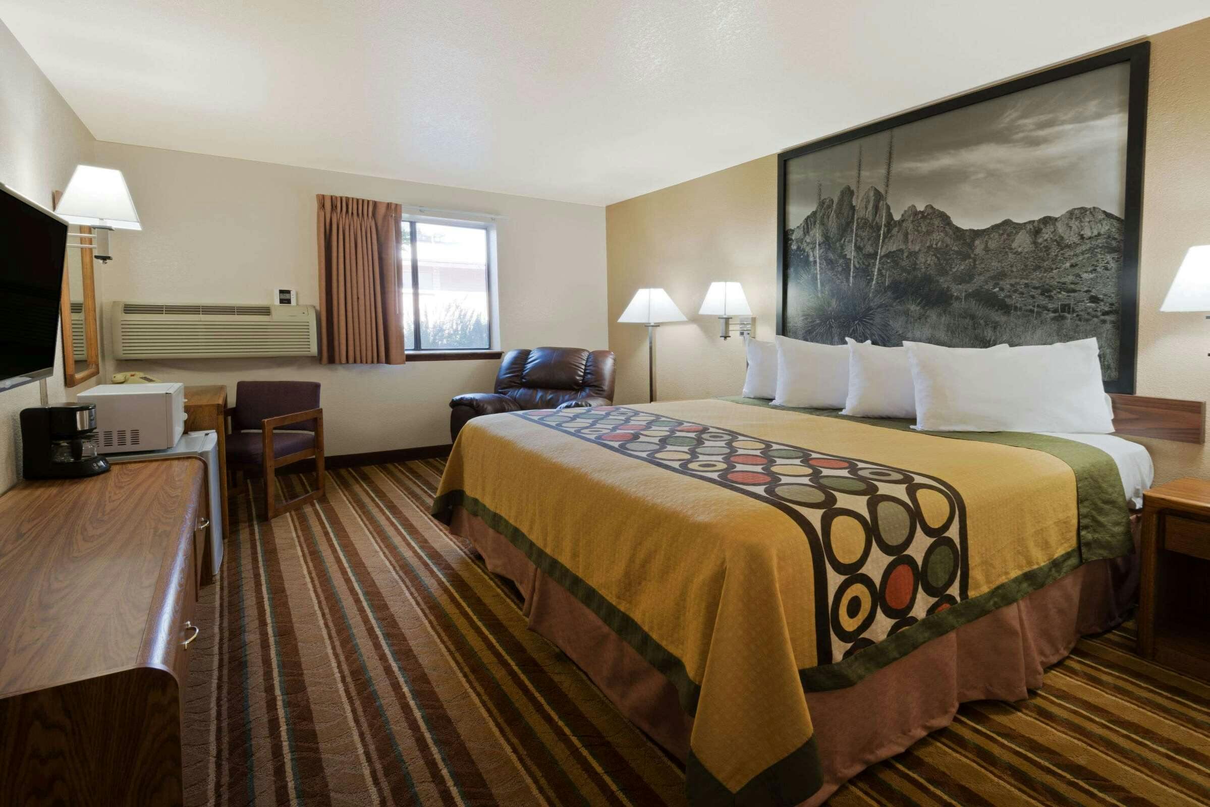 Hotel Super 8 by Wyndham Las Cruces/White Sands Area photo 5