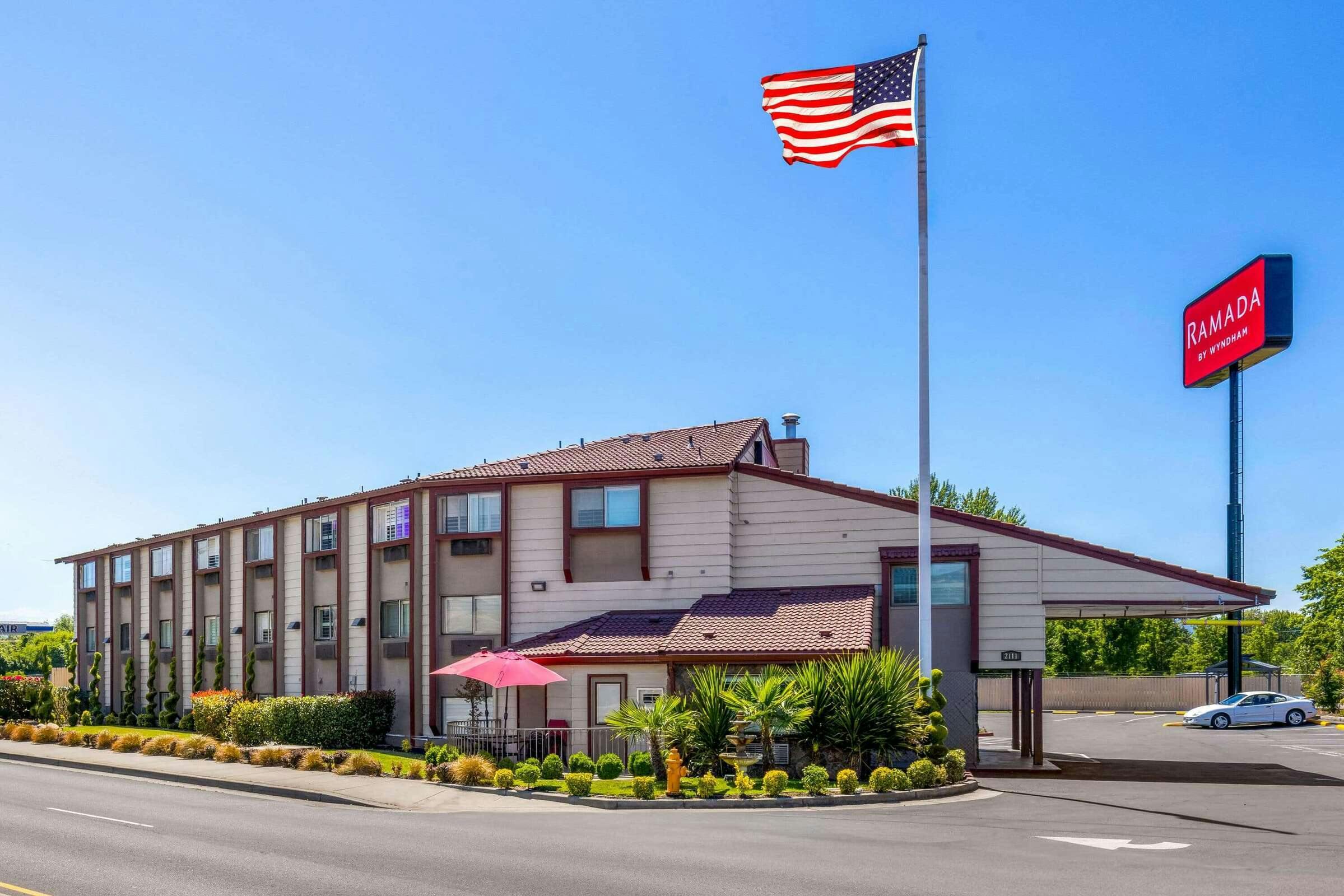 Ramada Medford Airport North