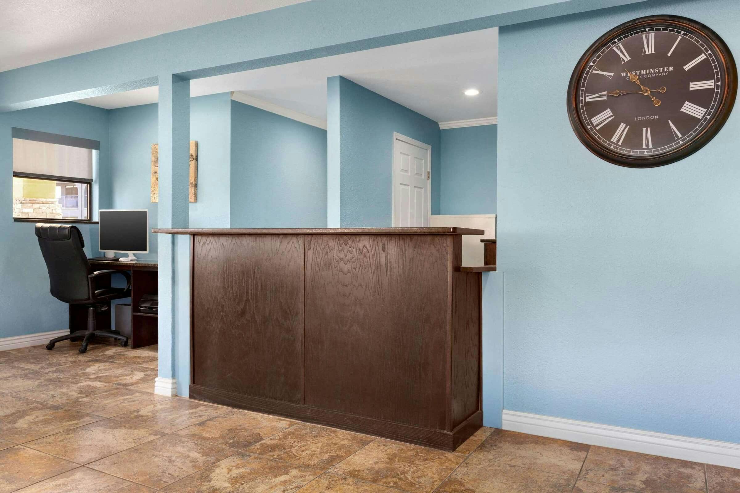 Hotel Days Inn by Wyndham Ruidoso Downs photo 3