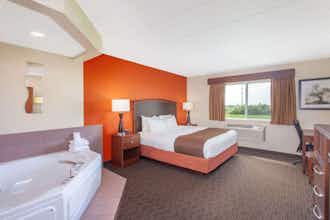Hotel AmericInn by Wyndham St. Cloud MN I-94 photo 3