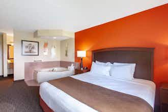 Hotel AmericInn by Wyndham St. Cloud MN I-94 photo 4