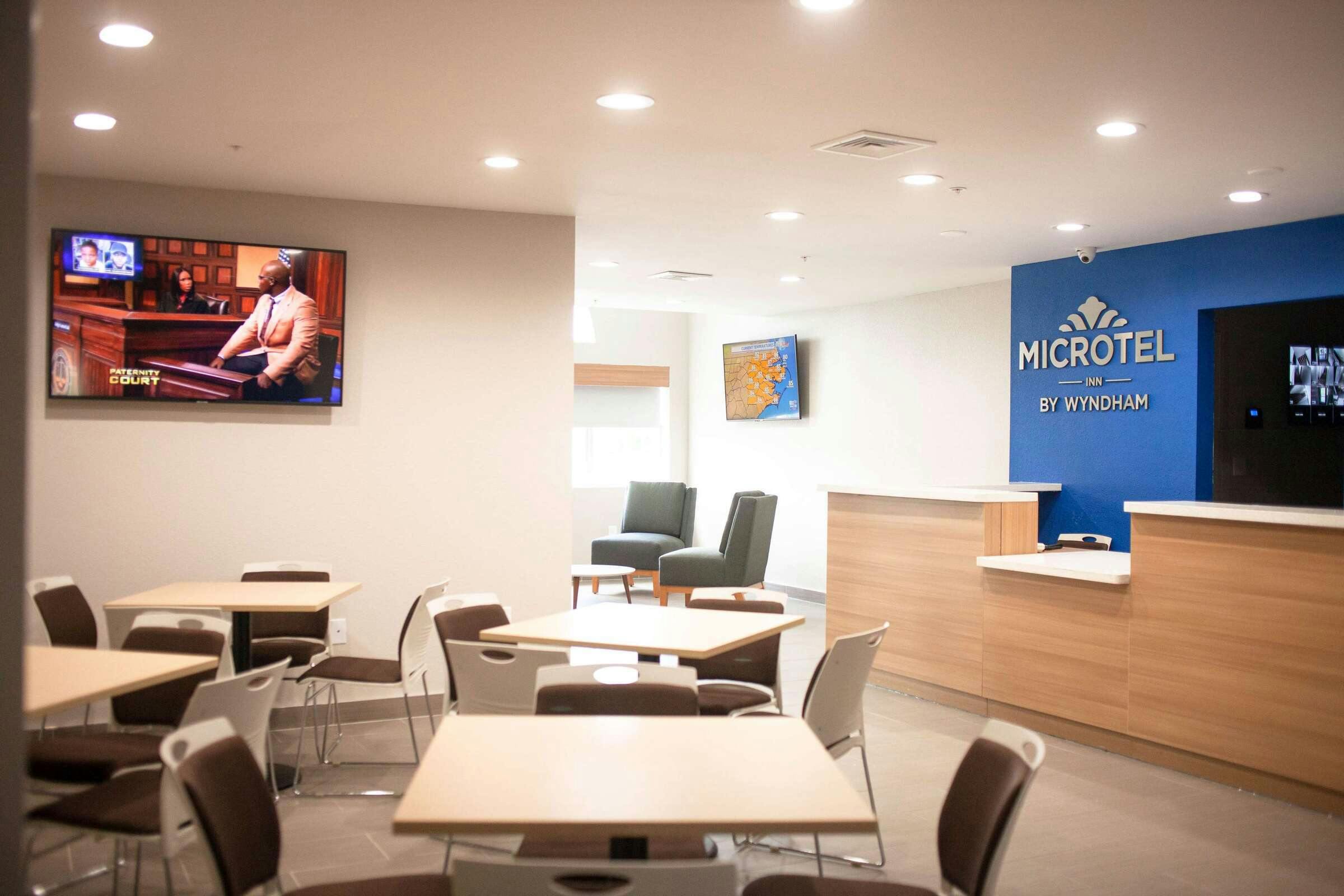 Hotel Microtel Inn & Suites by Wyndham Camp Lejeune/Jacksonville photo 1