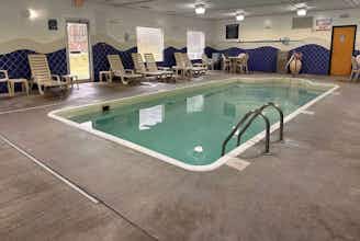Hotel Baymont Noblesville photo 3