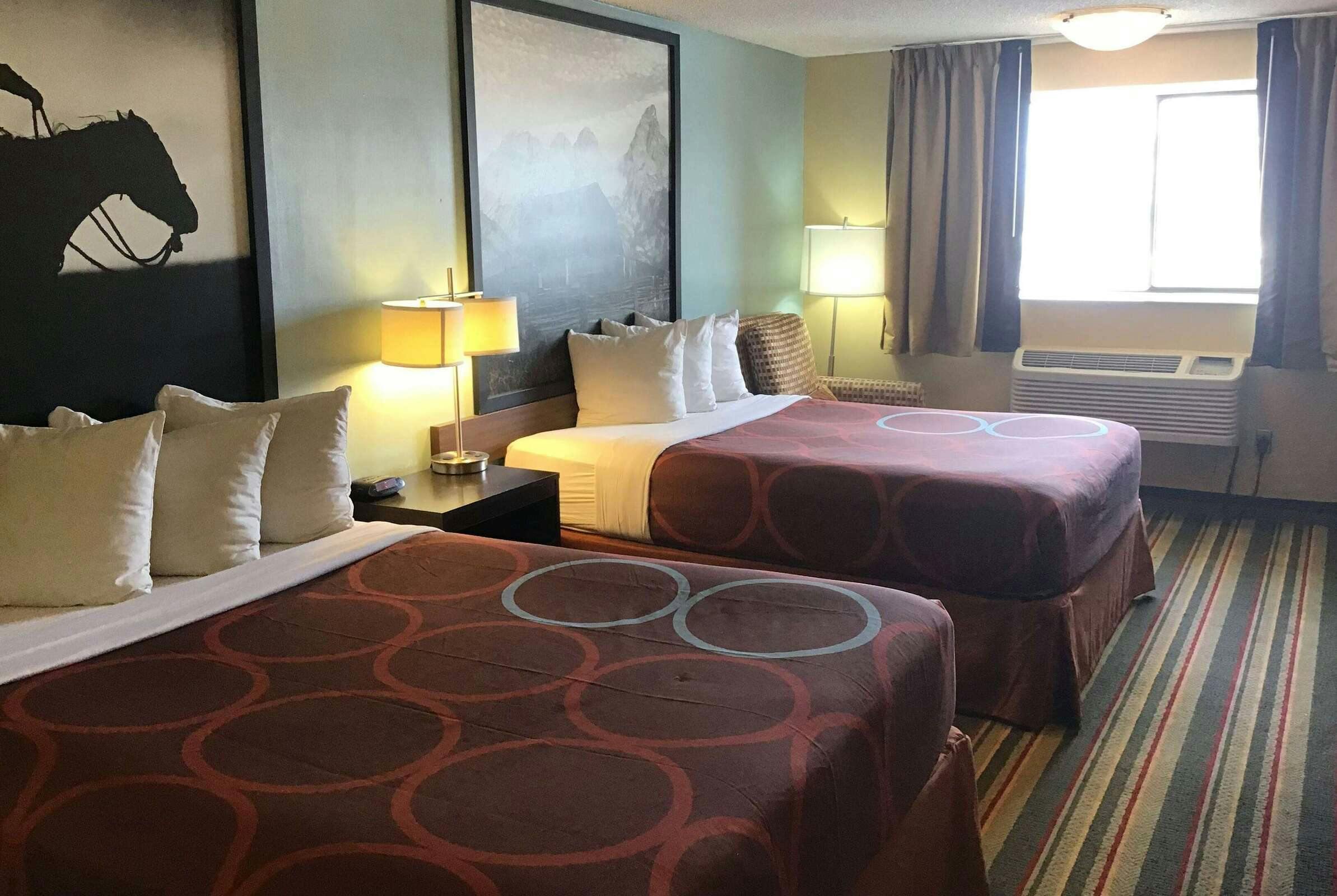 Hotel Super 8 Casper East/Evansville photo 5