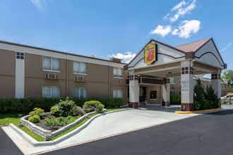 Hotel Super 8 by Wyndham Grand Prairie North photo 3