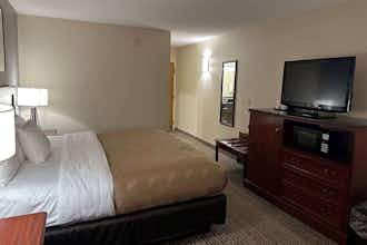 Hotel BU South Bend NDame photo 2