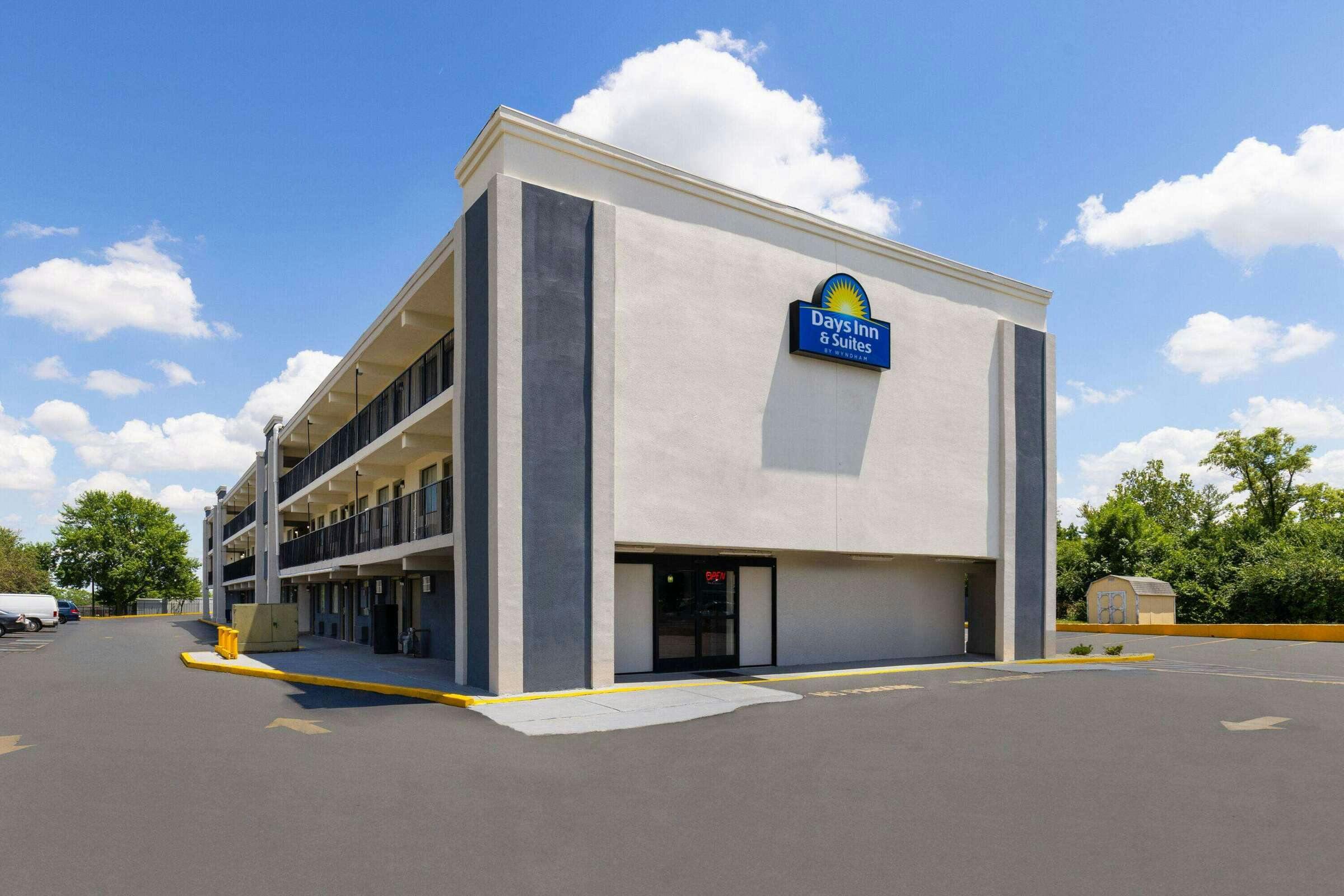 Hotel Days Inn Stes Indianapolis E photo 1