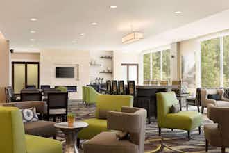 Hotel La Quinta Burlington photo 3