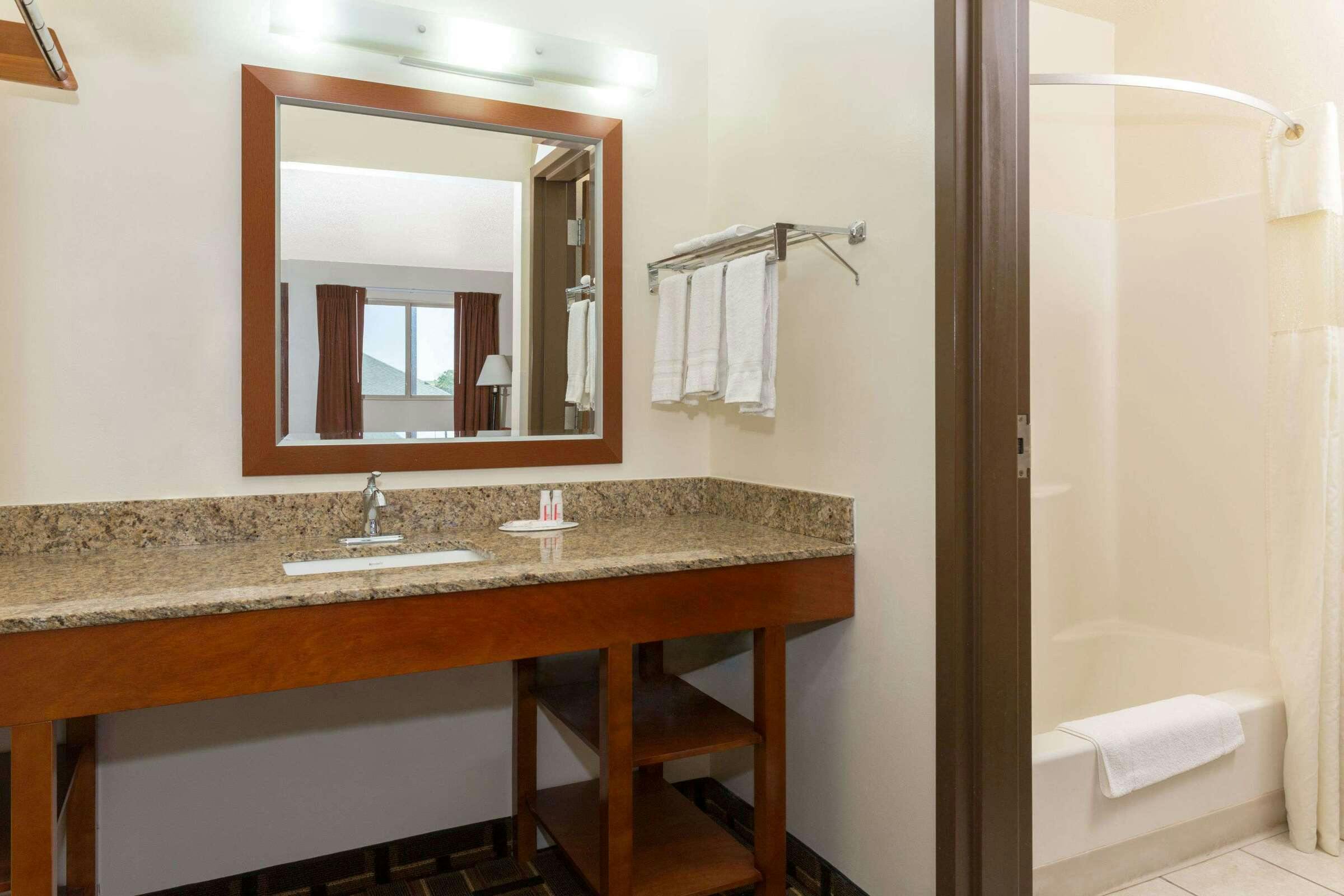 Hotel Days Inn Paxton photo 5