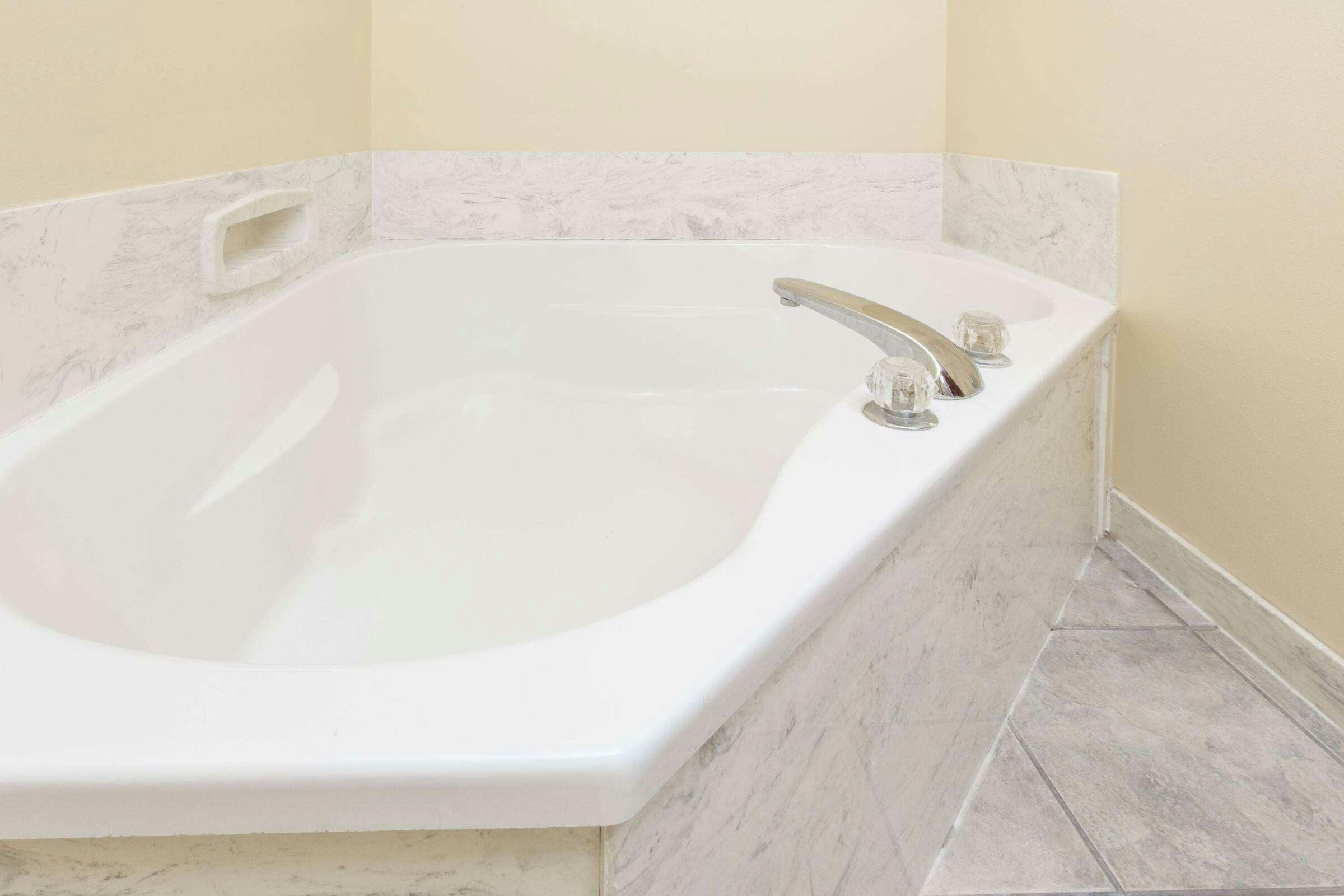 Hotel Days Inn by Wyndham Rayne/Crowley photo 2