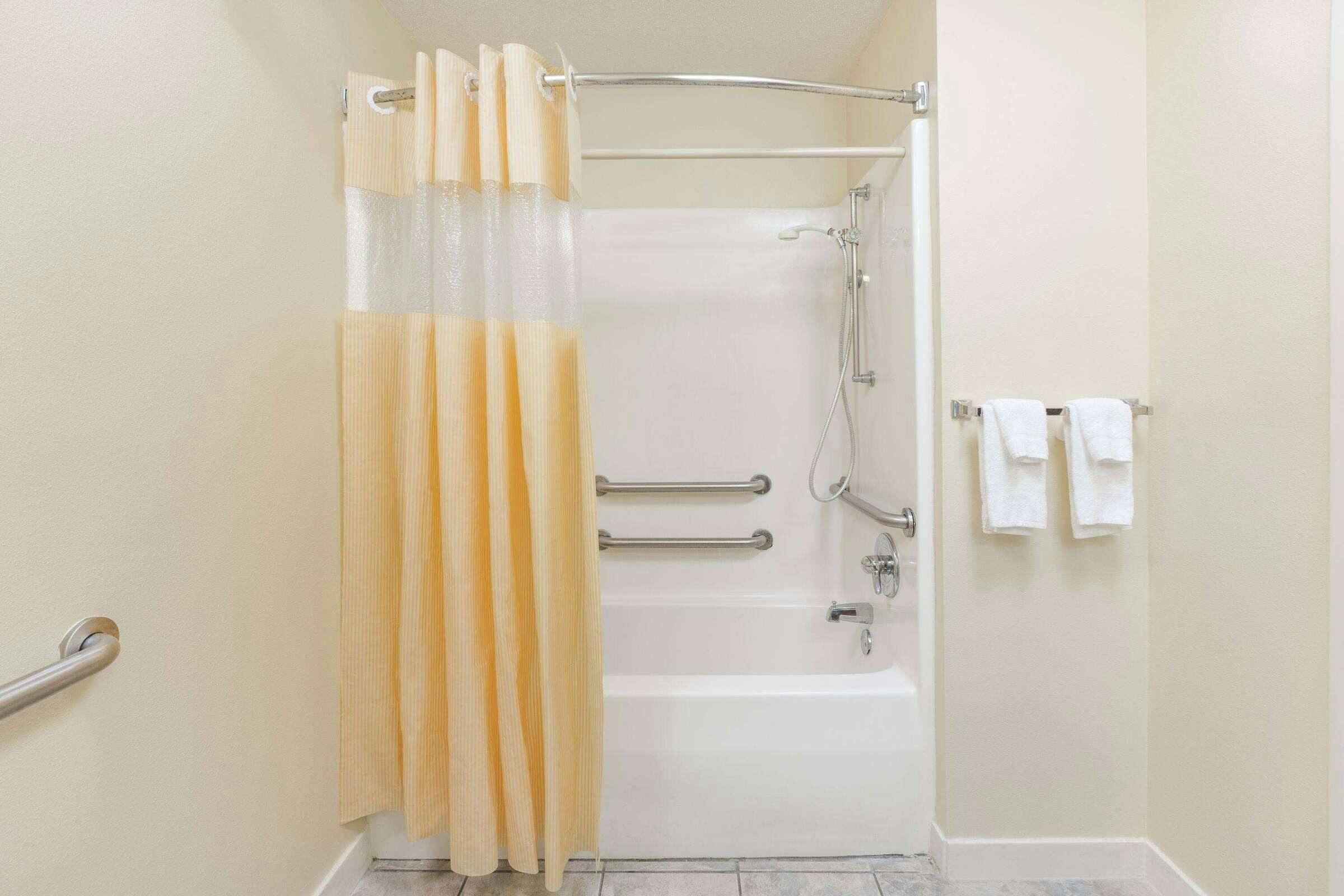 Hotel Days Inn by Wyndham Rayne/Crowley photo 4