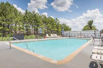 Hotel Days Inn & Suites by Wyndham Marshall photo 1