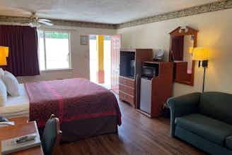 Hotel Days Inn & Suites by Wyndham Marshall photo 5