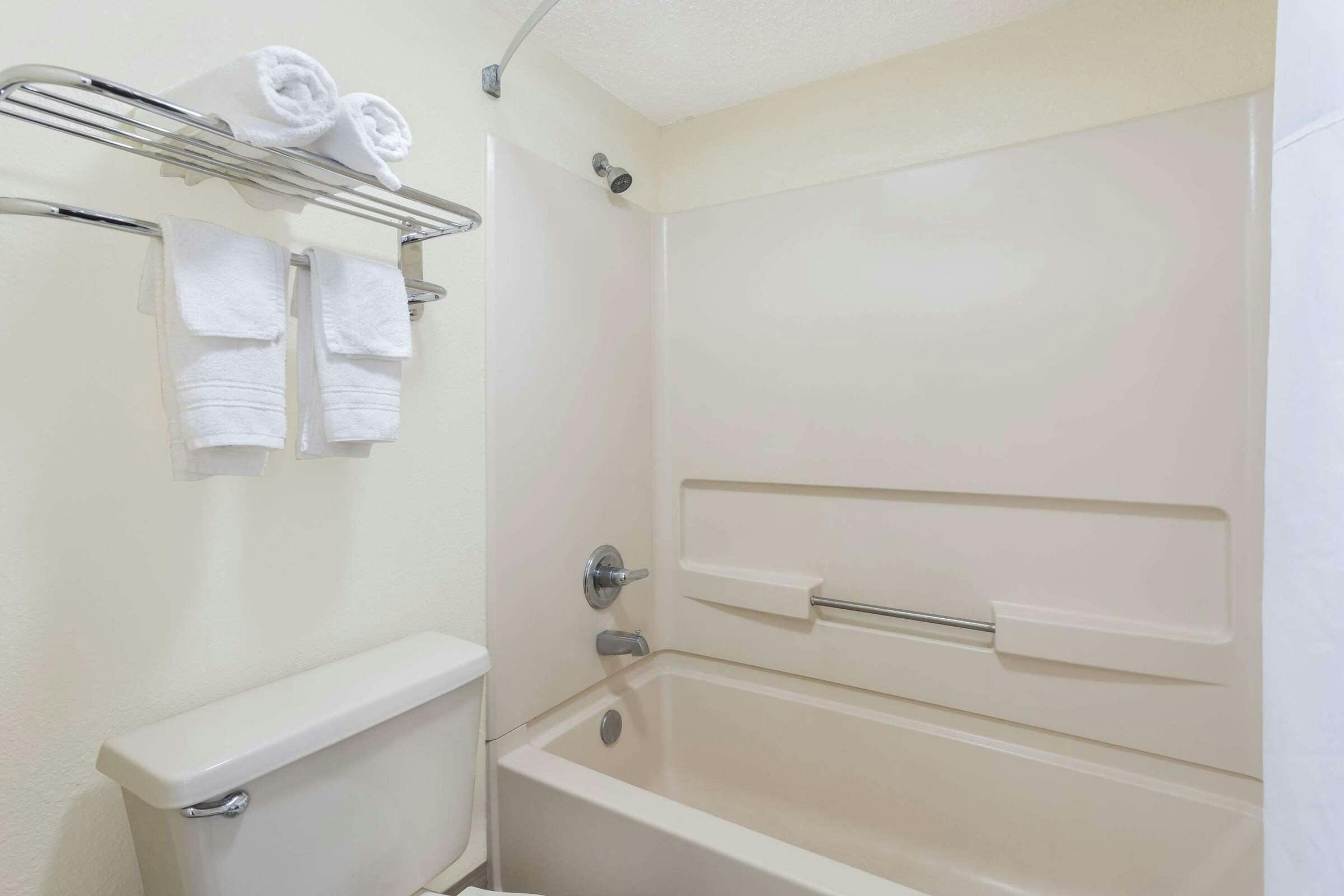 Hotel Days Inn by Wyndham Newberry photo 5