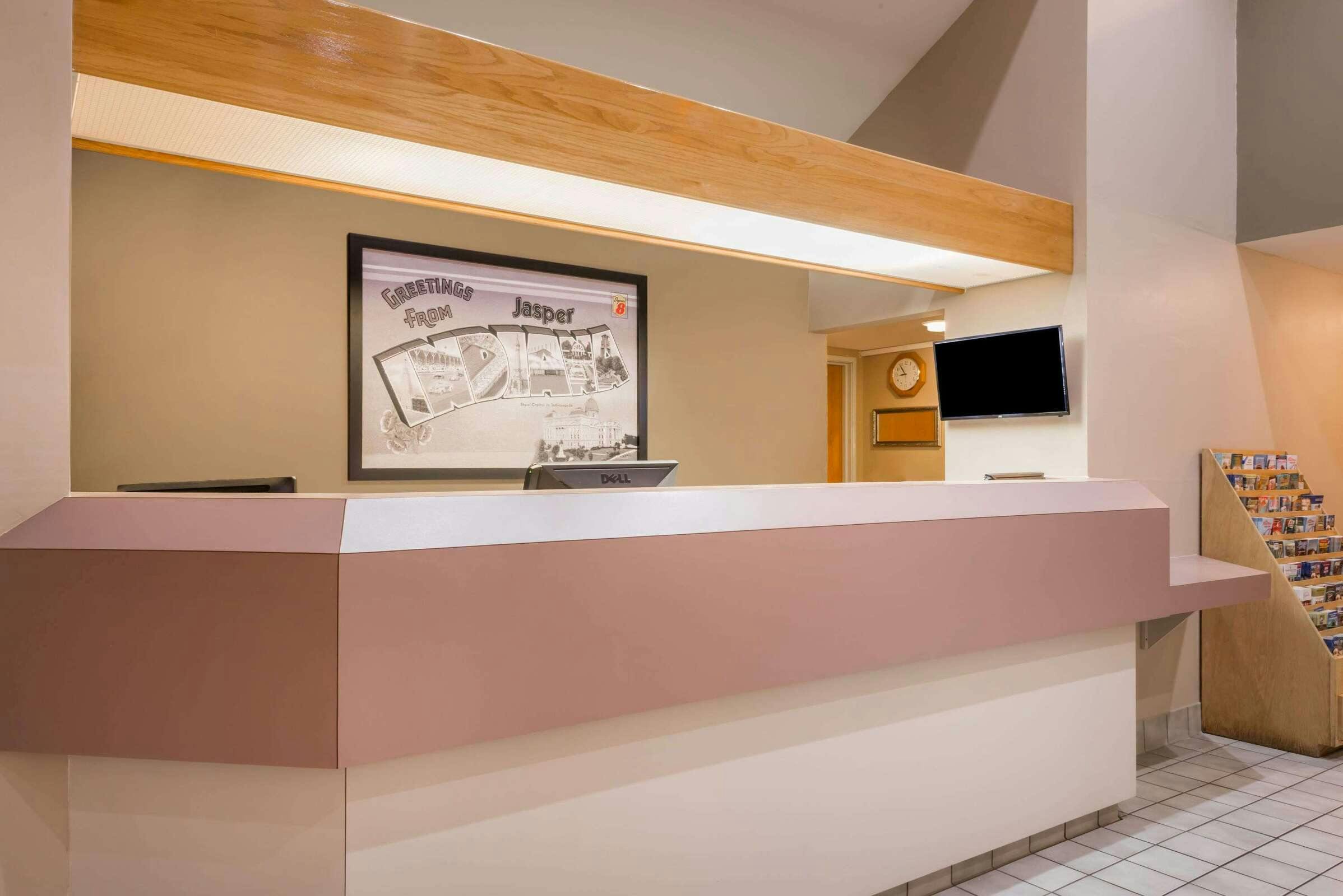 Hotel Super 8 by Wyndham Jasper photo 1