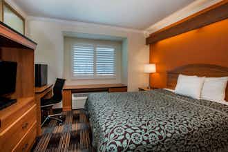 Hotel Days Inn and Suites Antioch photo 3