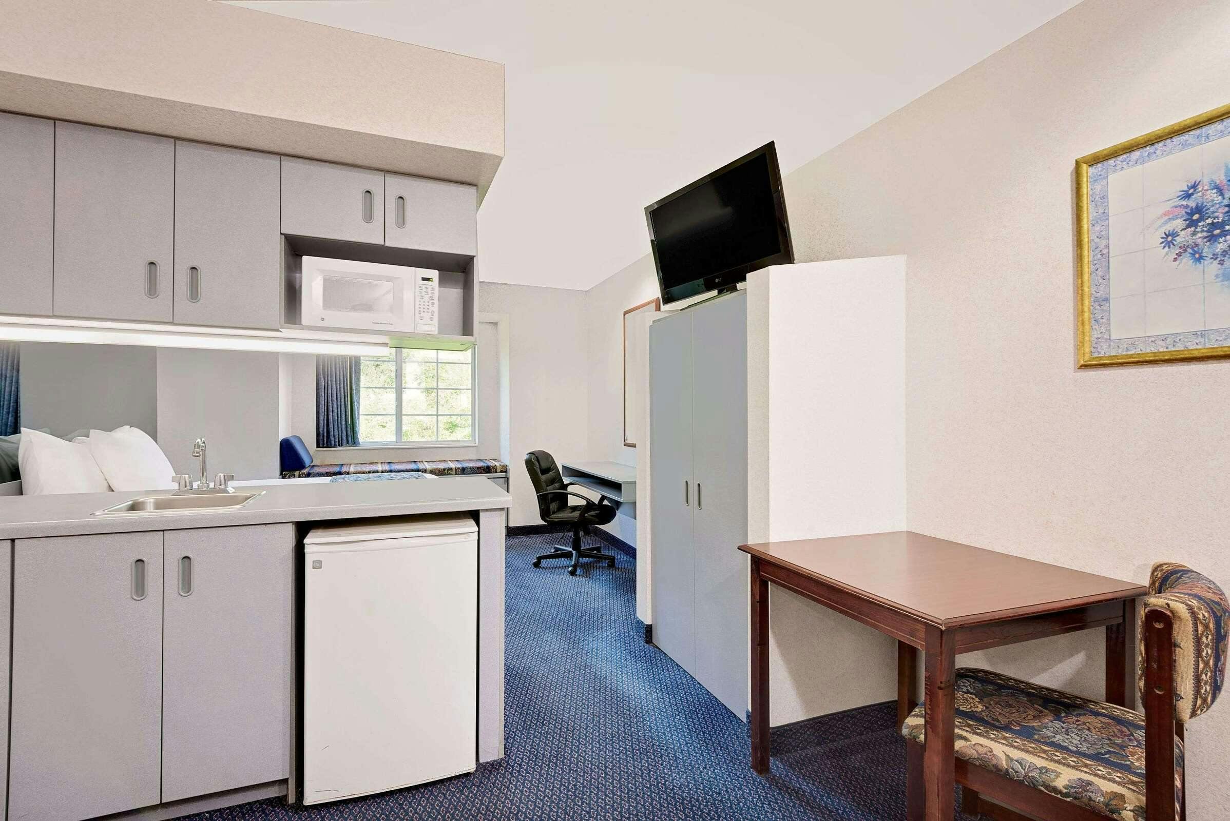 Hotel Microtel Hagerstown by I-81 photo 5