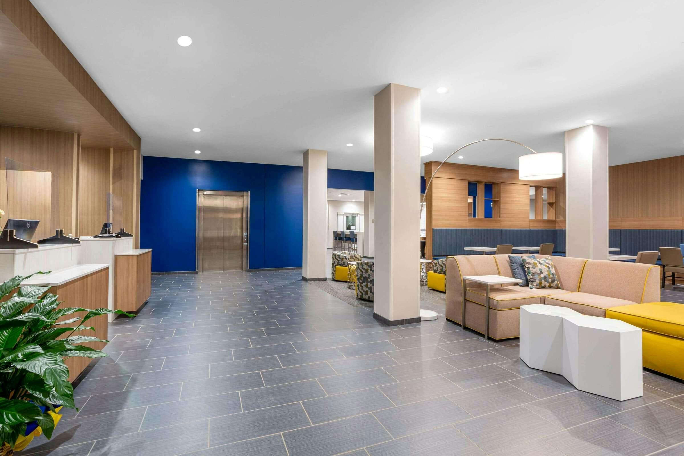 Hotel Microtel Inn & Suites by Wyndham South Hill photo 3